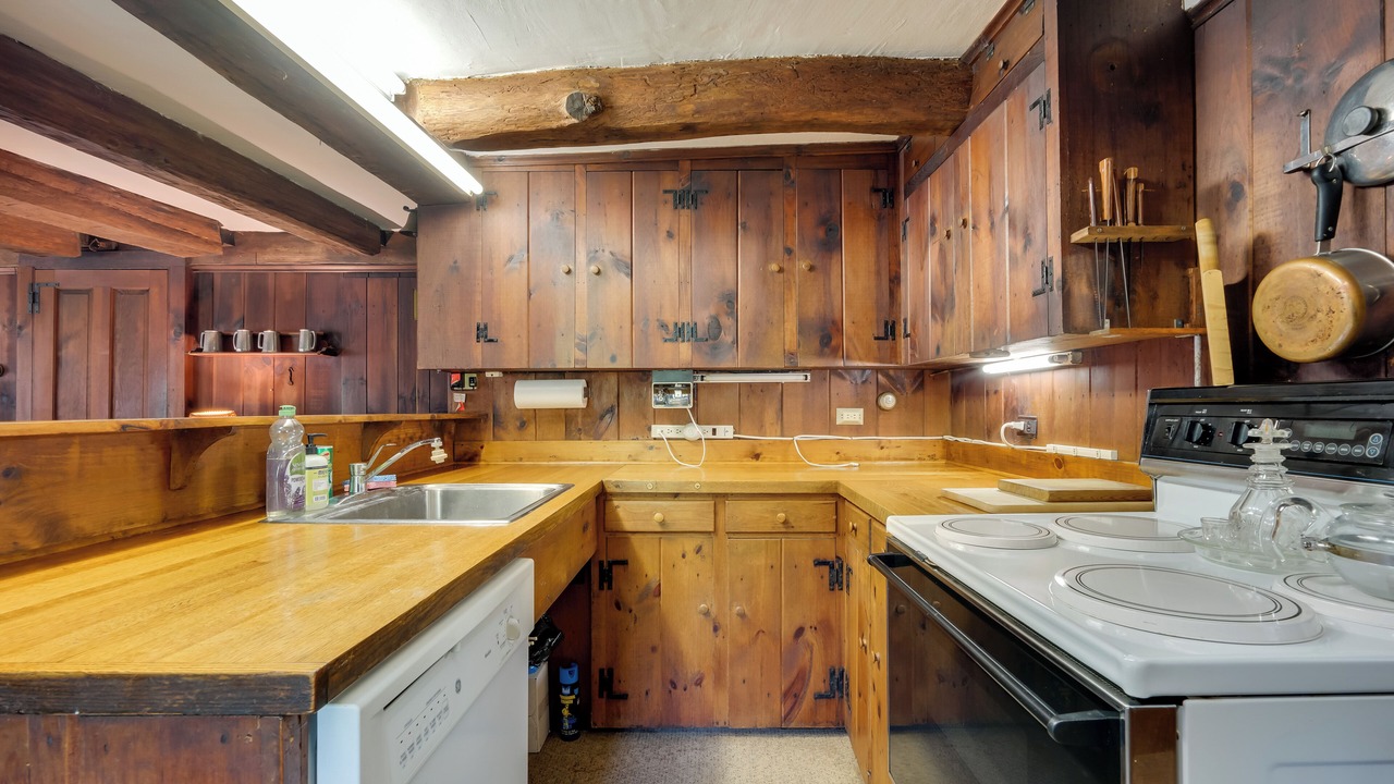 Photo of Others in Salem