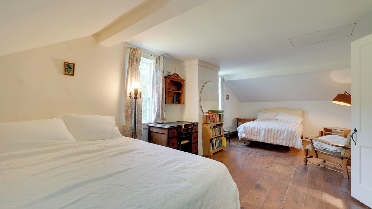 Photo of Others in Salem