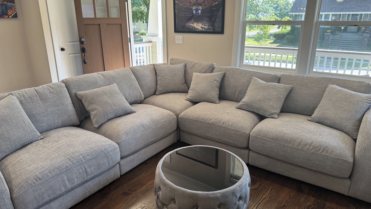 Photo of Livingroom in Royal Oak