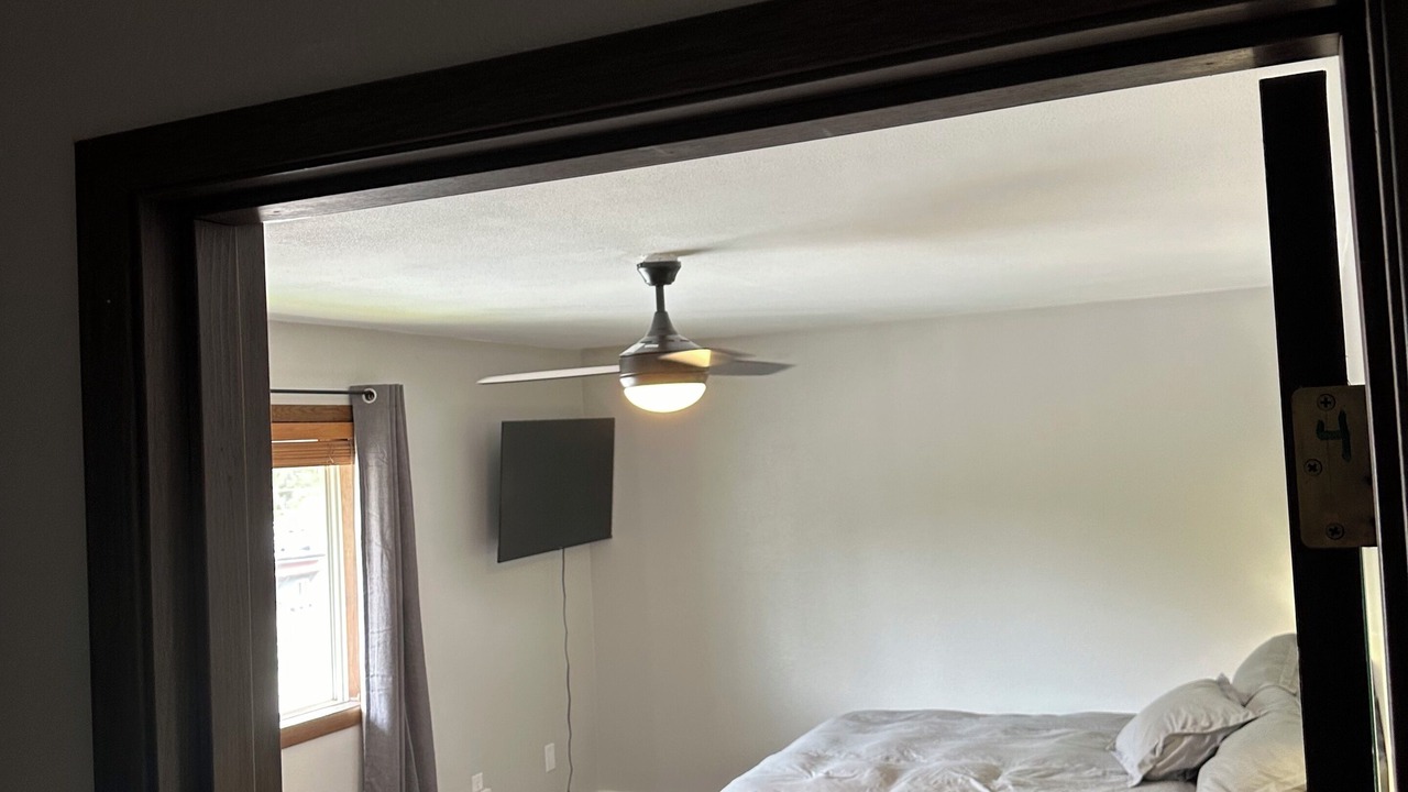 Photo of Bedroom in Alyeska