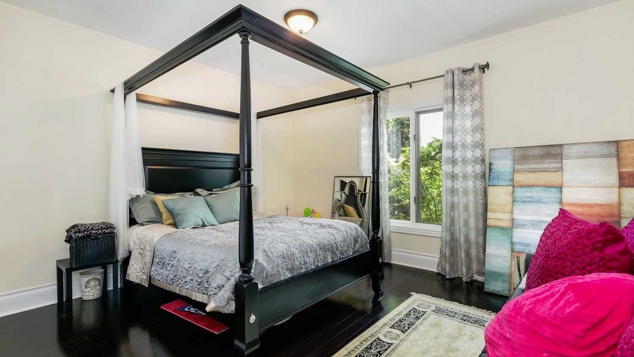 Photo of Bedroom in Ashburn