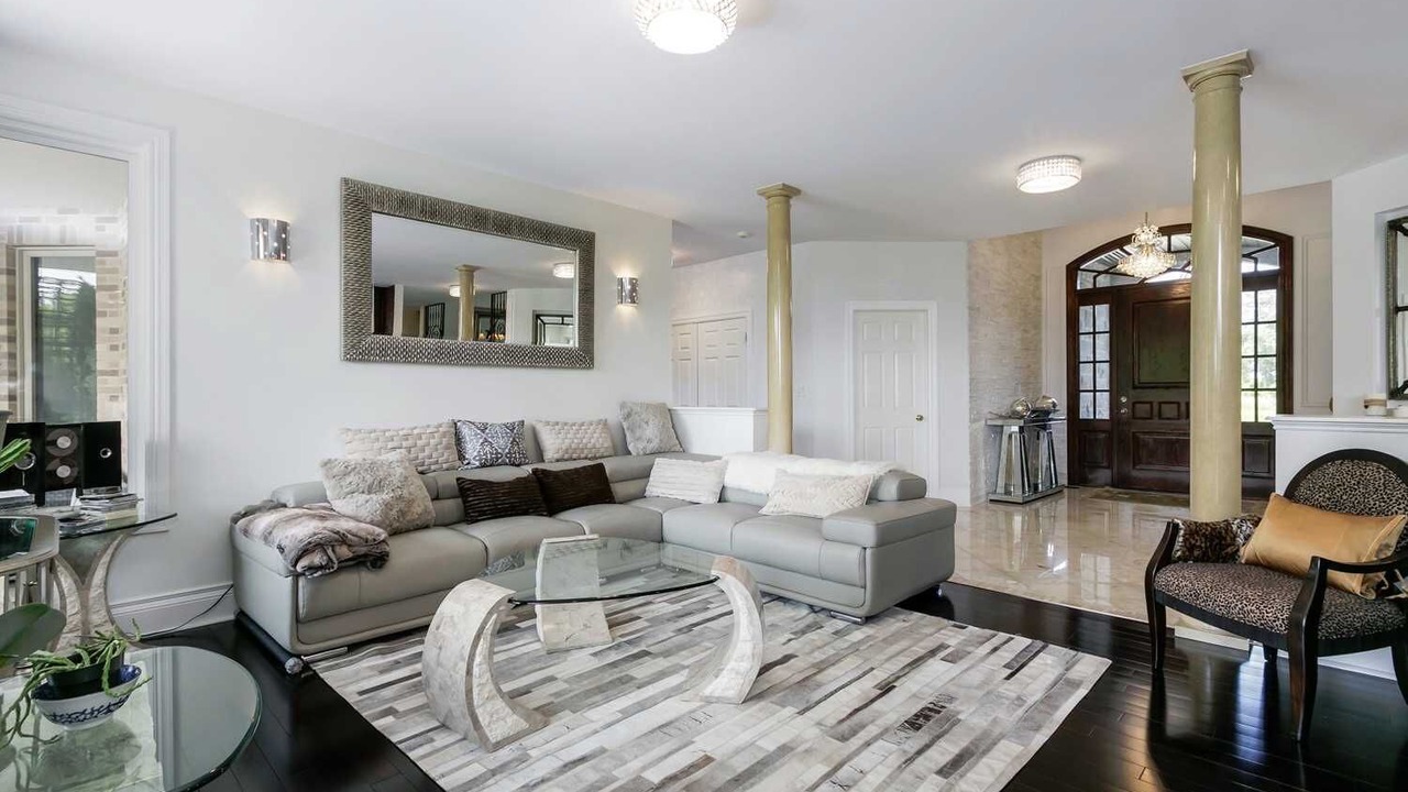Photo of Livingroom in Ashburn