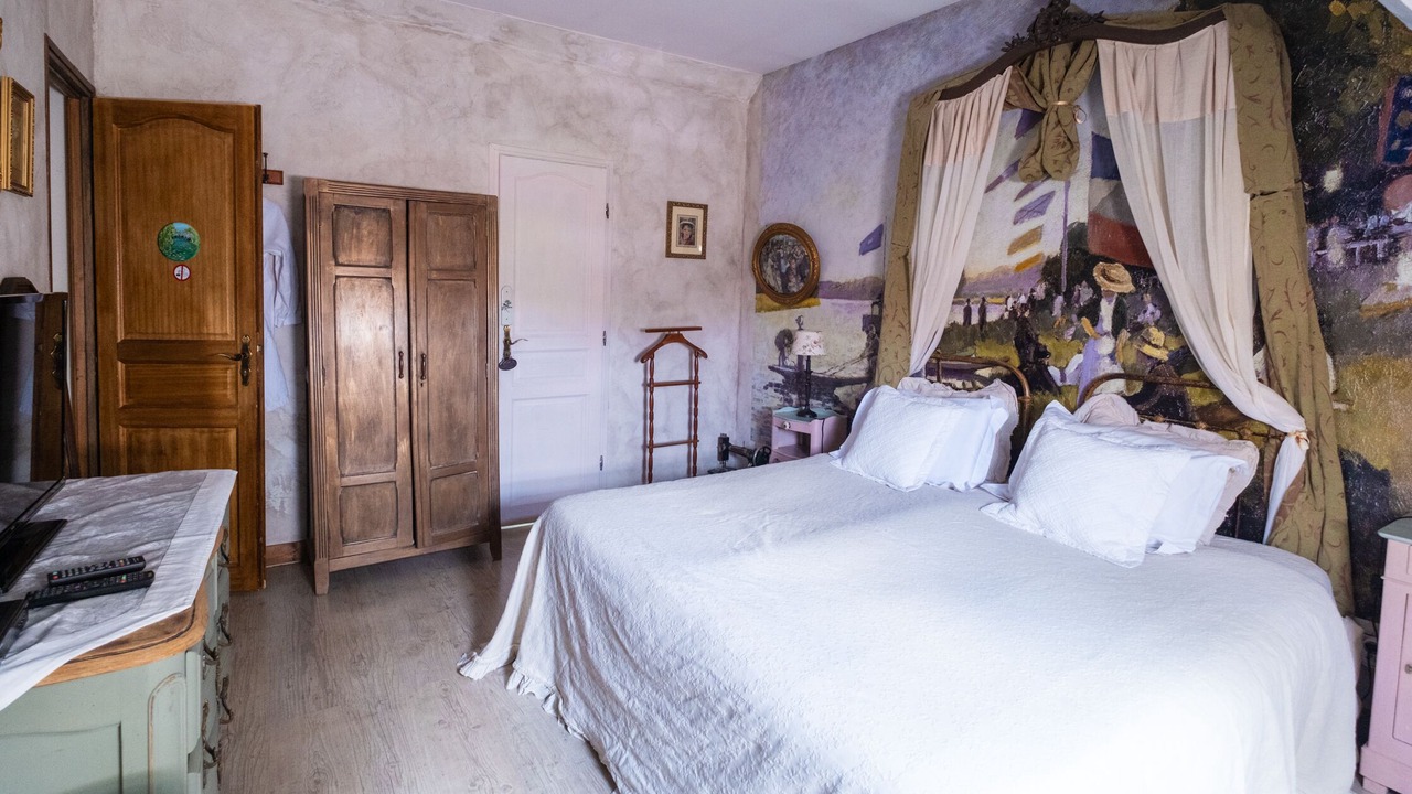 Photo of Bedroom in Tourny