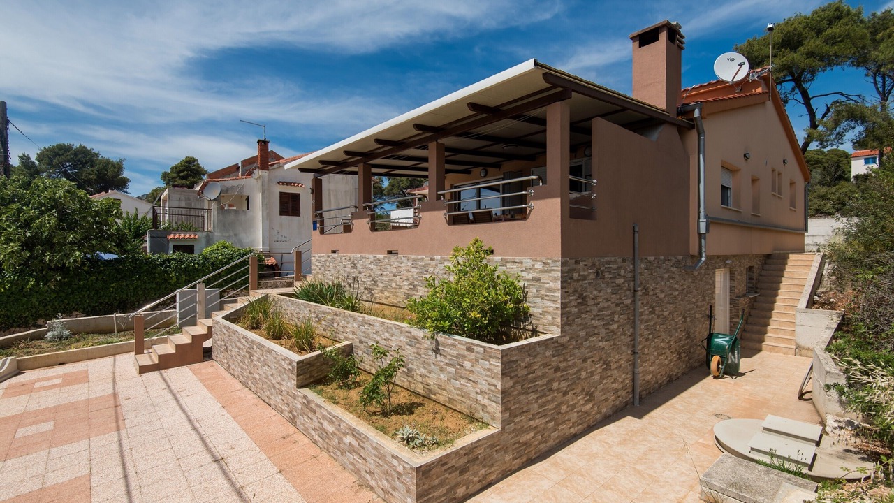 Photo of Outdoor in Molat