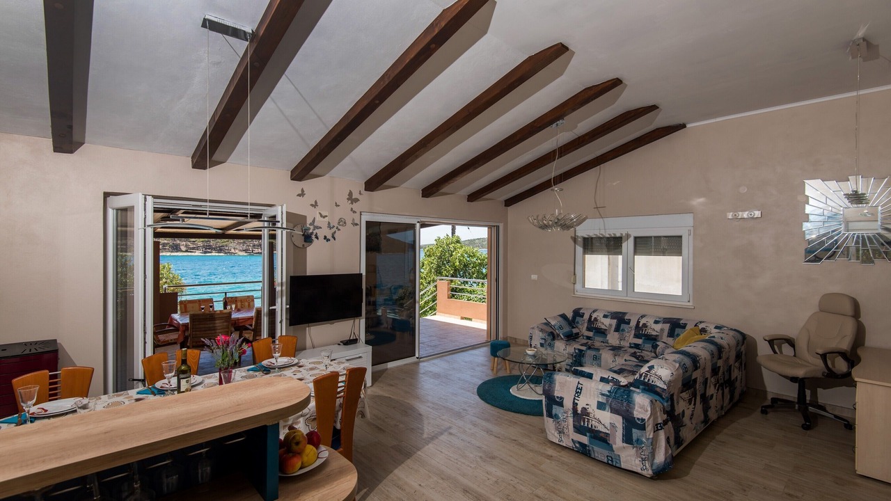 Photo of Livingroom in Molat