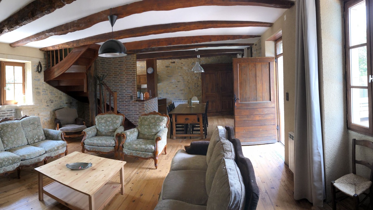 Photo of Livingroom in Vailhourles