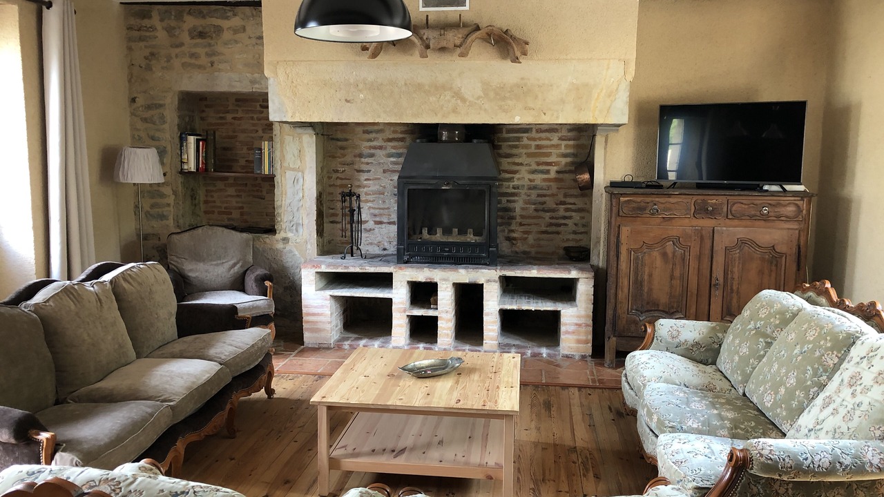 Photo of Livingroom in Vailhourles