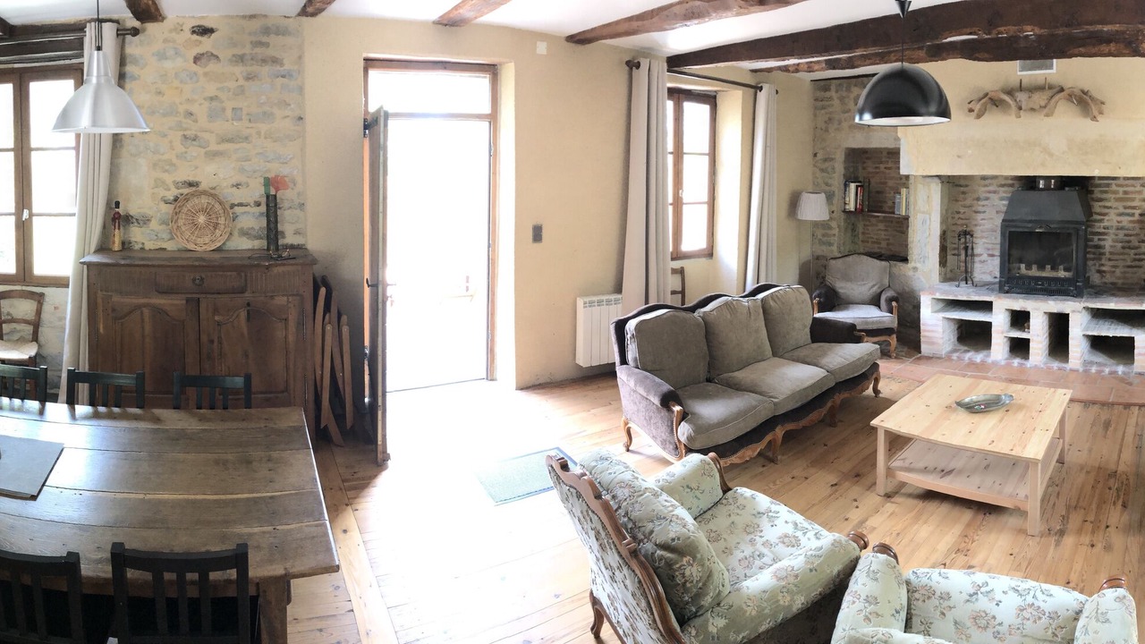 Photo of Livingroom in Vailhourles