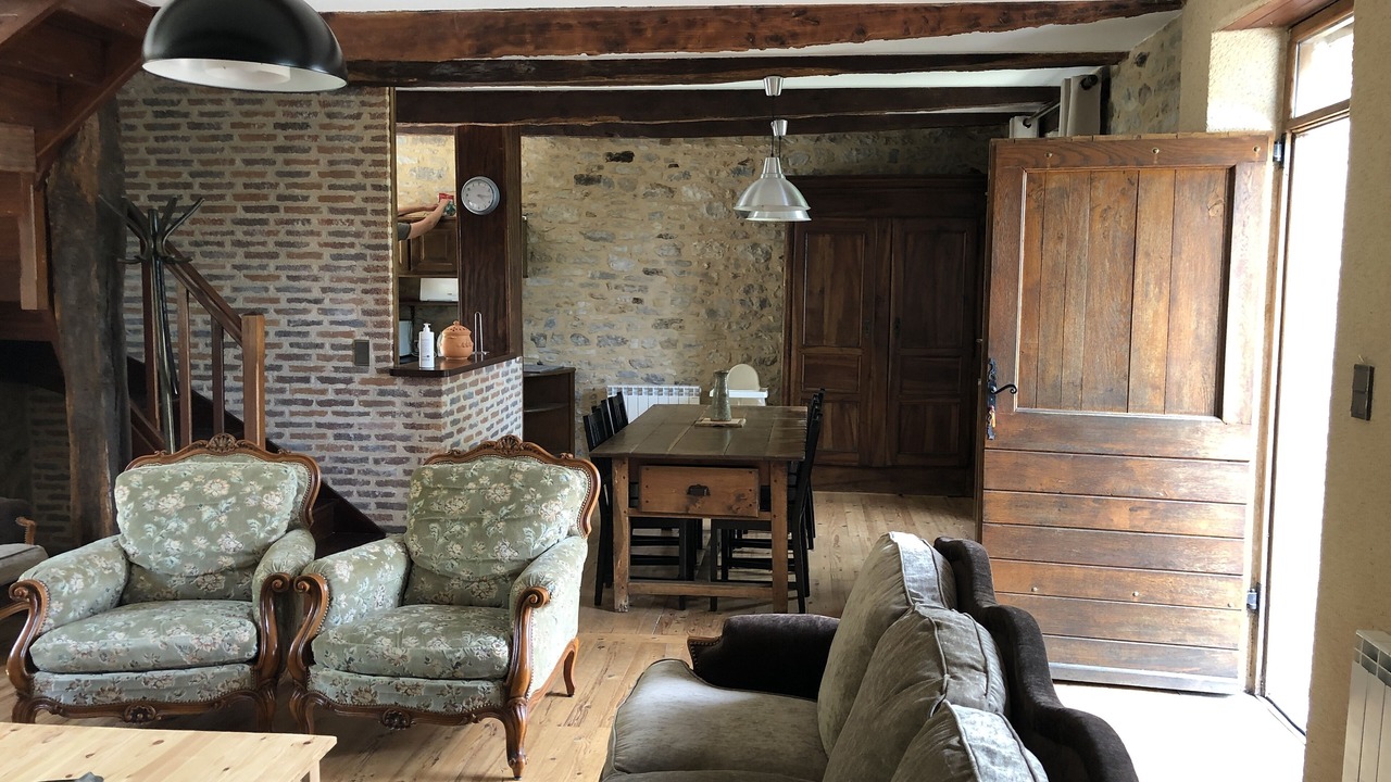 Photo of Livingroom in Vailhourles