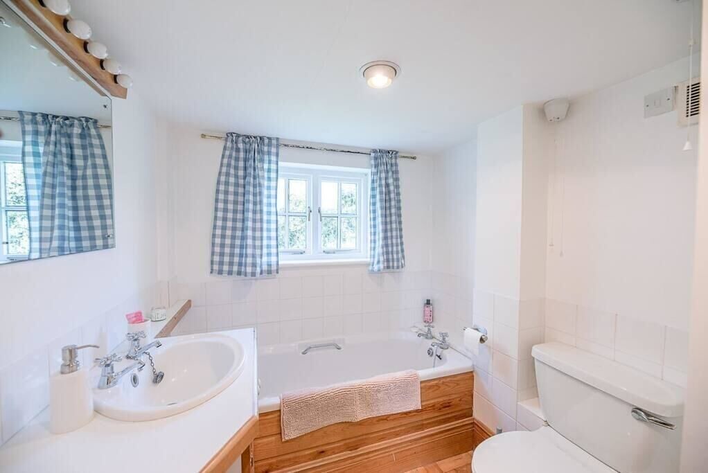 Photo of Bathroom in Woodbridge
