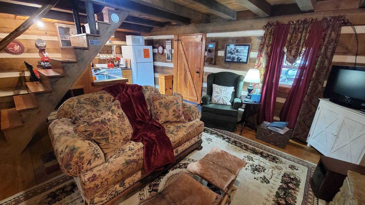 Photo of Livingroom in Dandridge