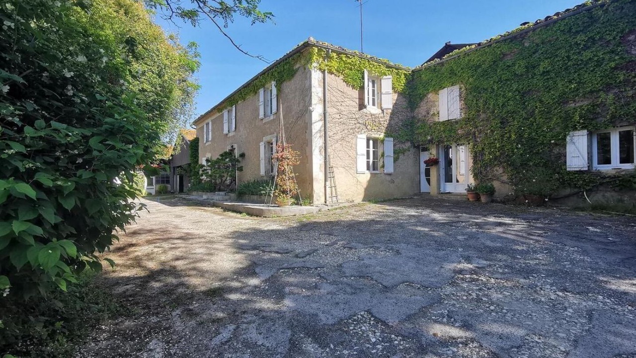 Photo of Outdoor in Saint-Jean-le-Comtal