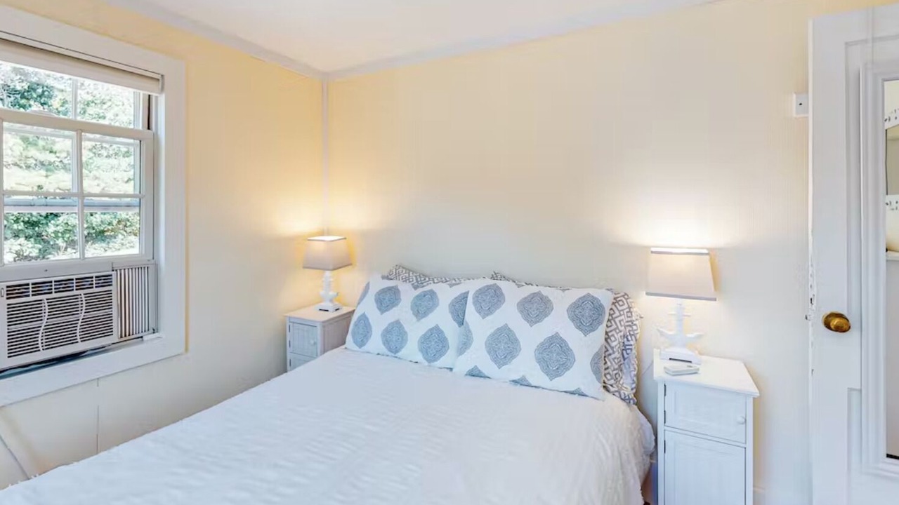 Photo of Bedroom in South Chatham