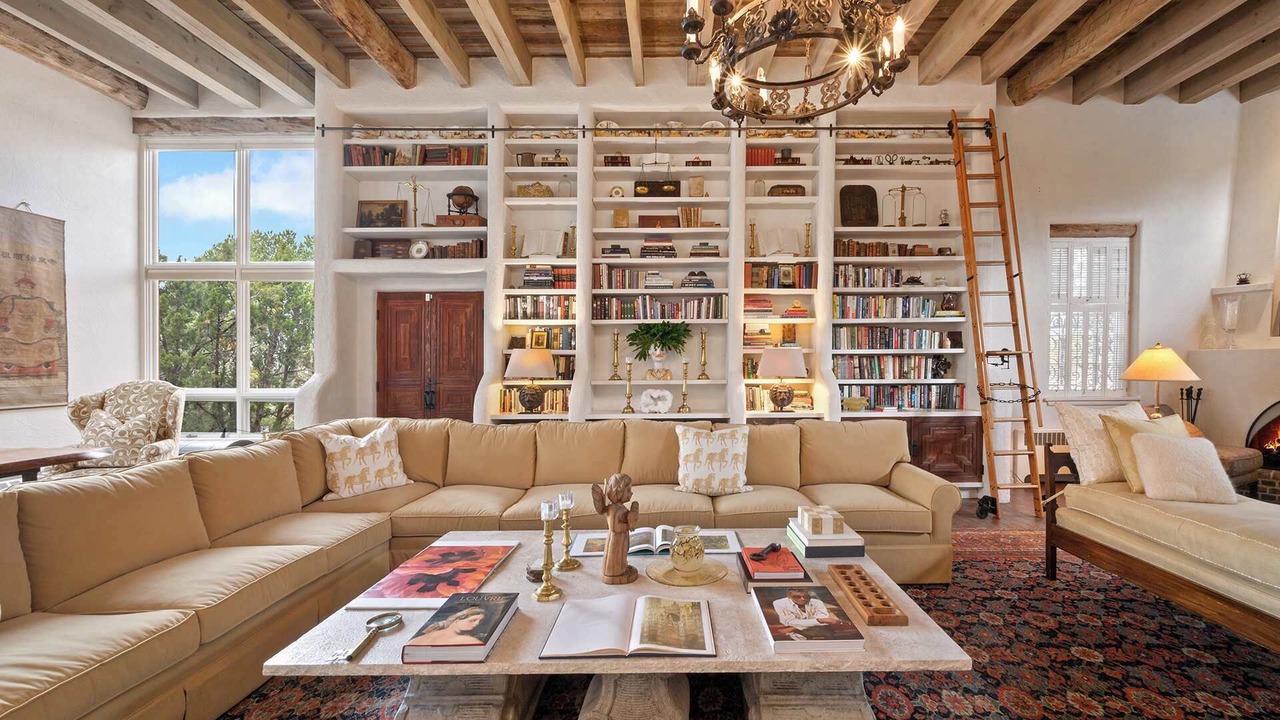 Photo of Livingroom in Santa Fe