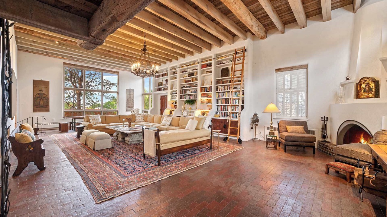 Photo of Livingroom in Santa Fe