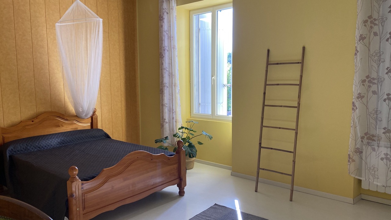 Photo of Bedroom in Lesparre-Medoc