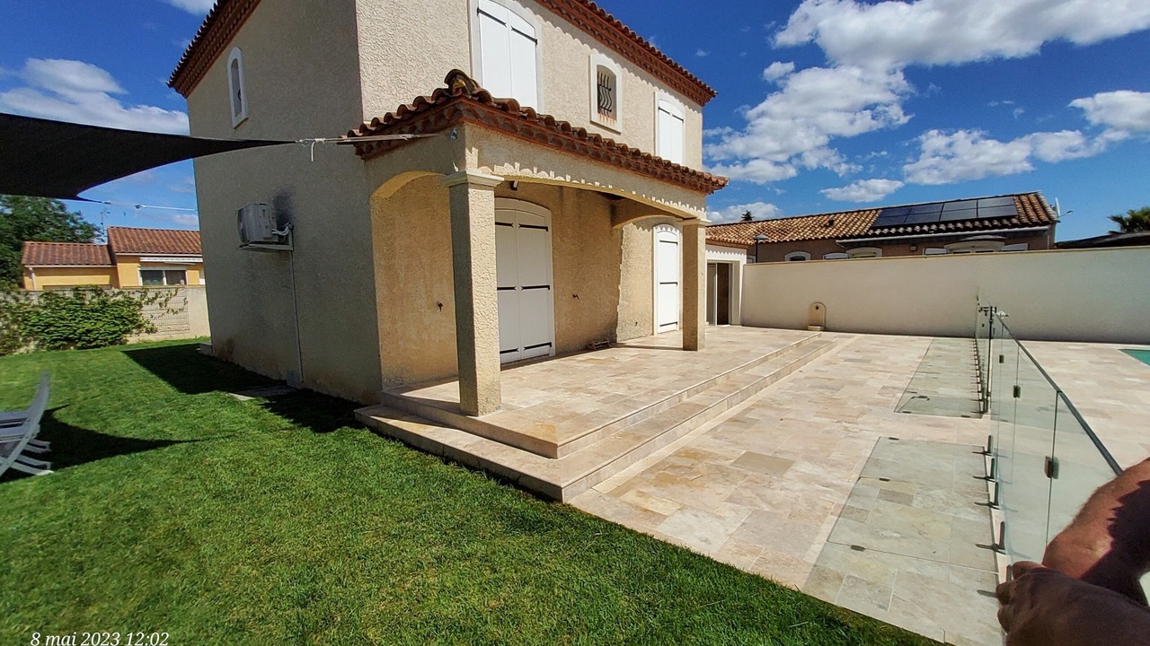 Photo of Patio Balcony in Milhaud