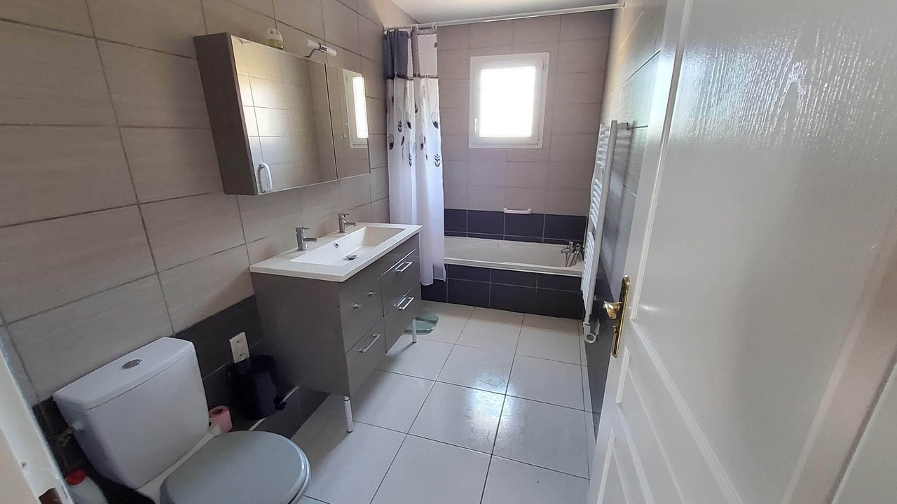 Photo of Bathroom in Milhaud