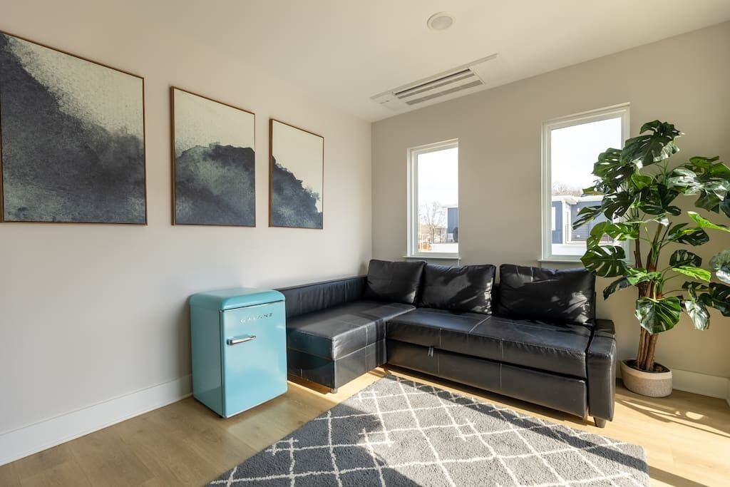 Photo of Livingroom in Talbot's Corner