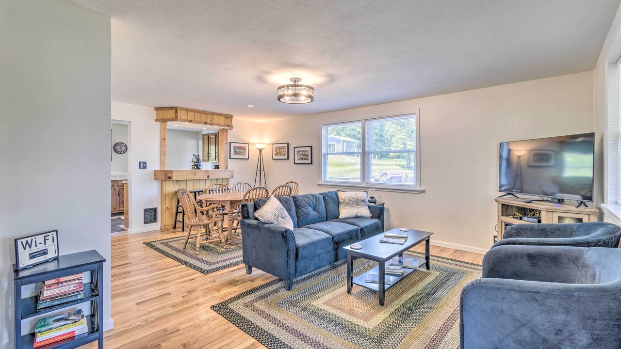 Photo of Bedroom in Town of Reading