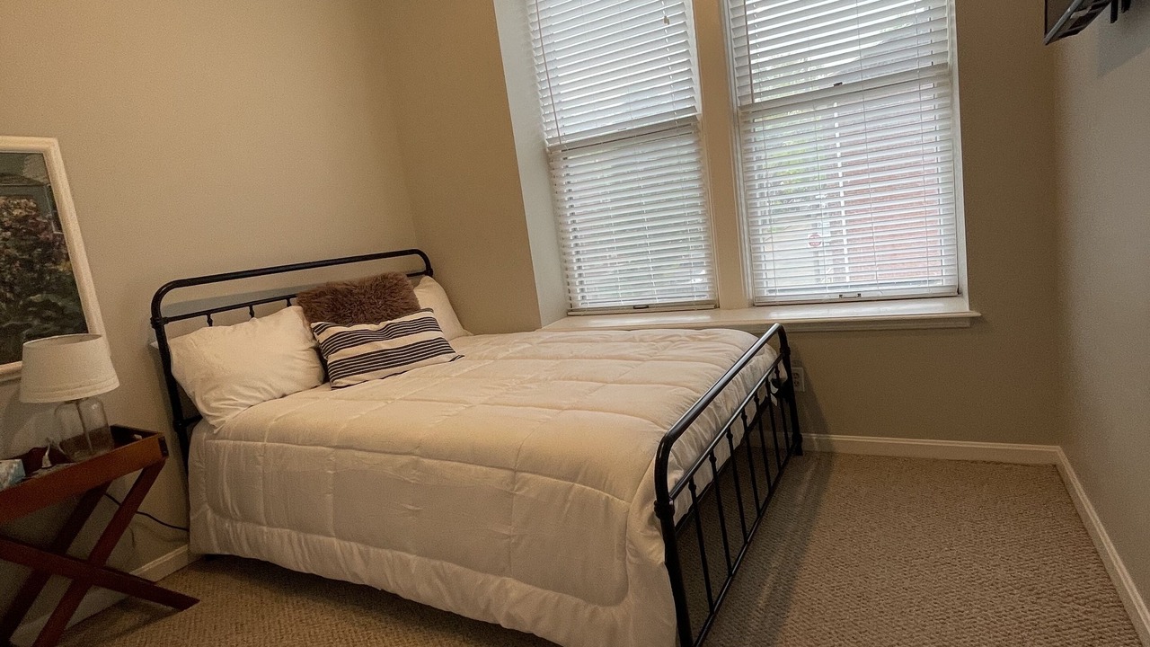 Photo of Bedroom in Lafayette Square