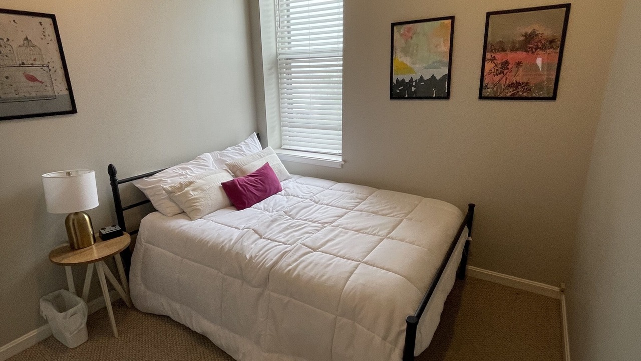 Photo of Bedroom in Lafayette Square
