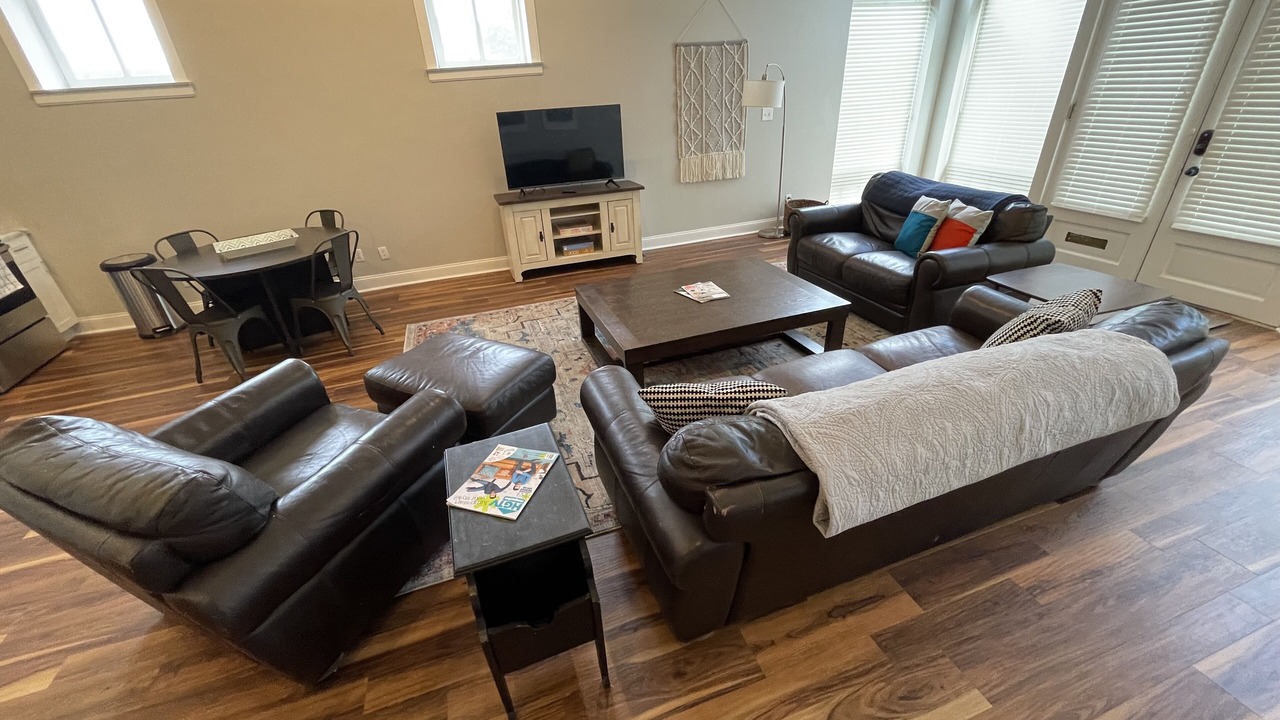 Photo of Livingroom in Lafayette Square