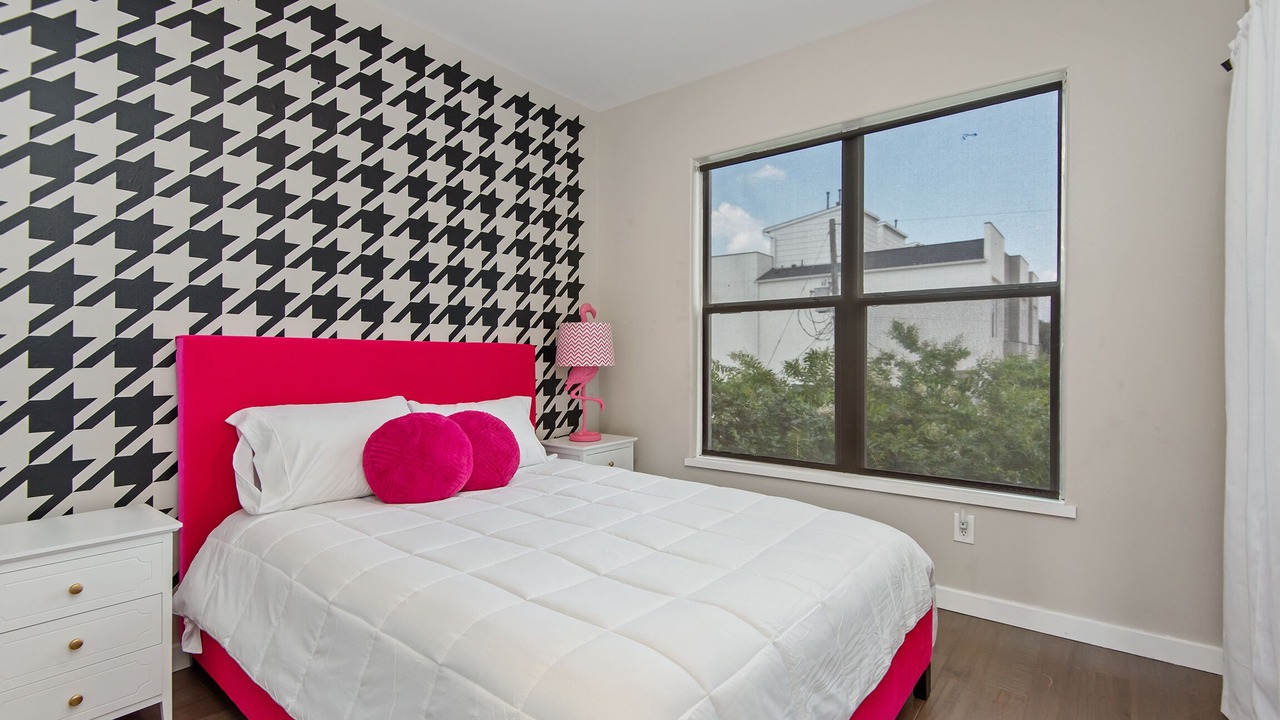 Photo of Bedroom in South Central Houston