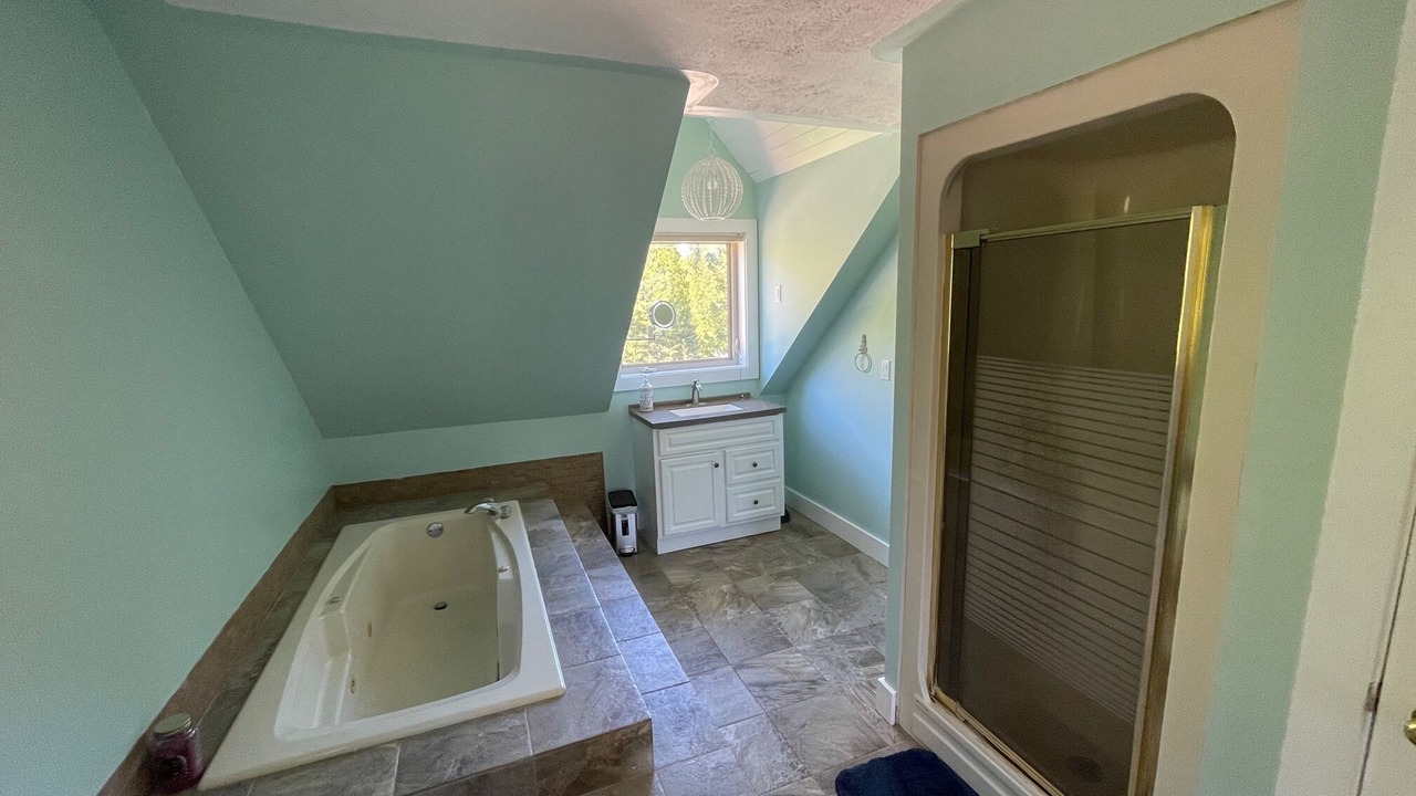 Photo of Bathroom in Hope Bay