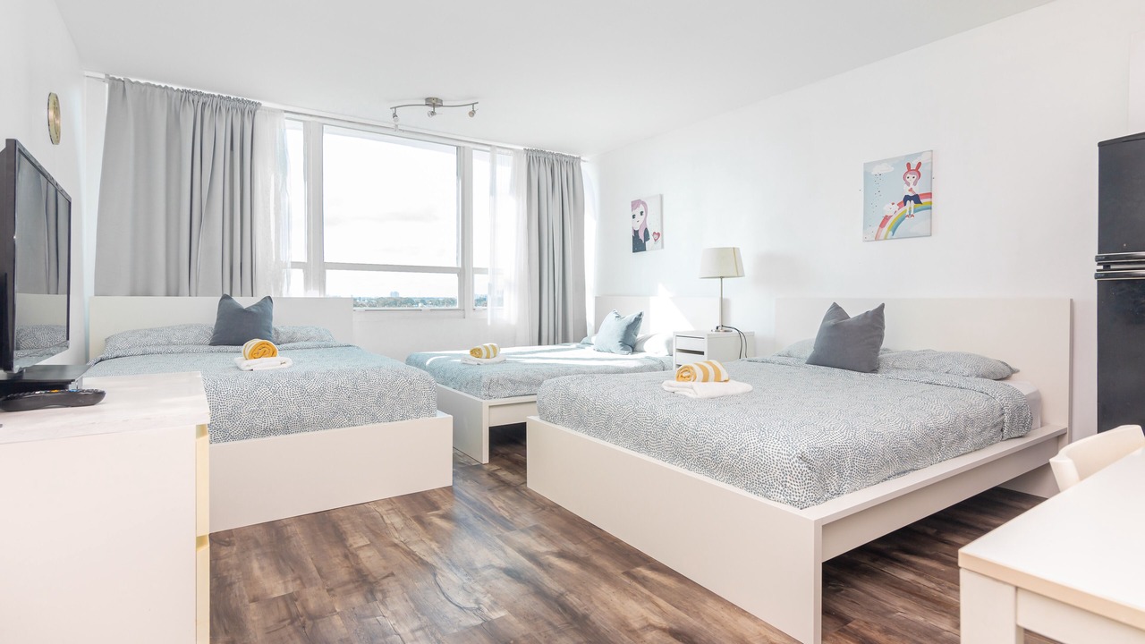 Photo of Bedroom in Mid Beach