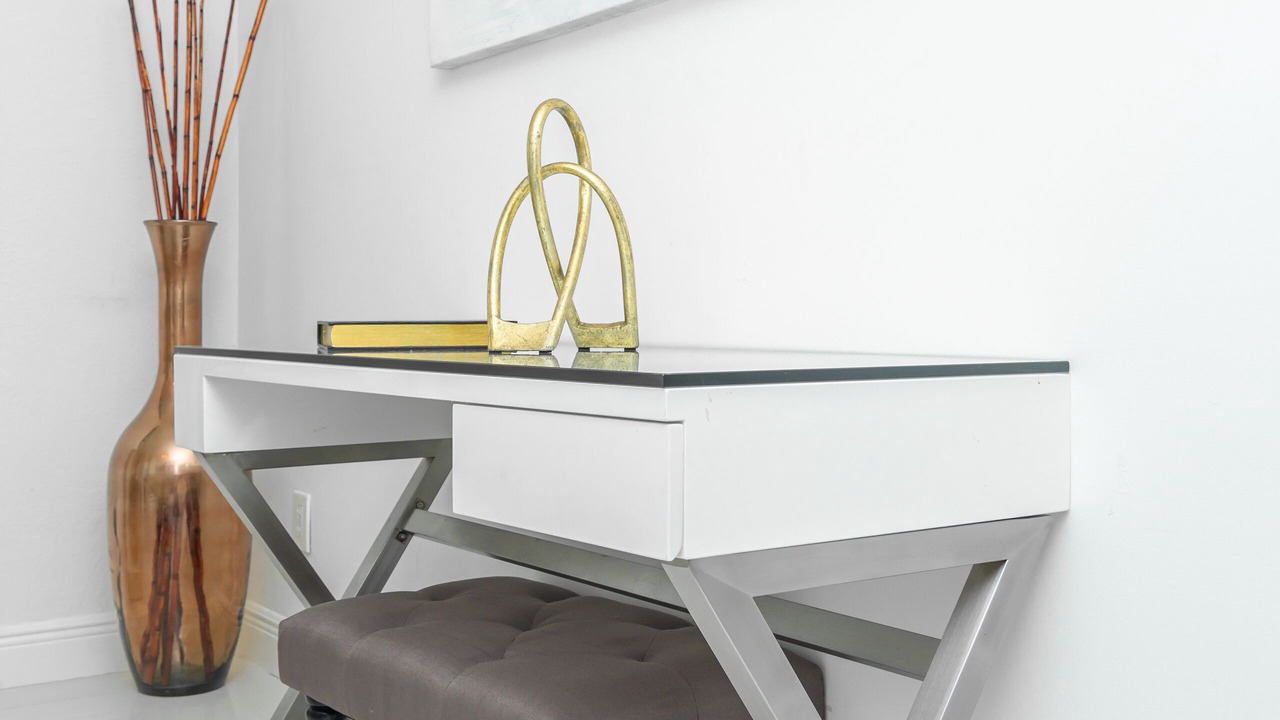 Photo of Livingroom in Mid Beach