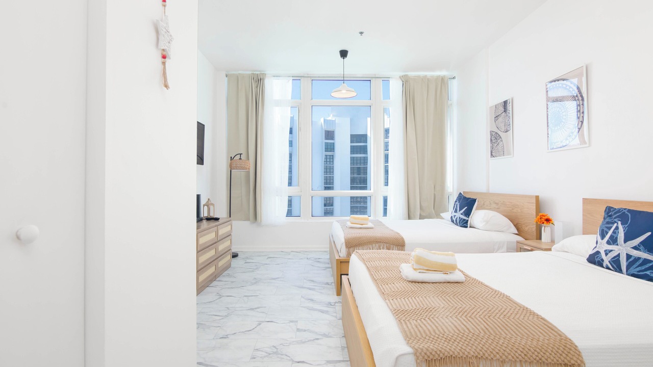 Photo of Bedroom in Mid Beach