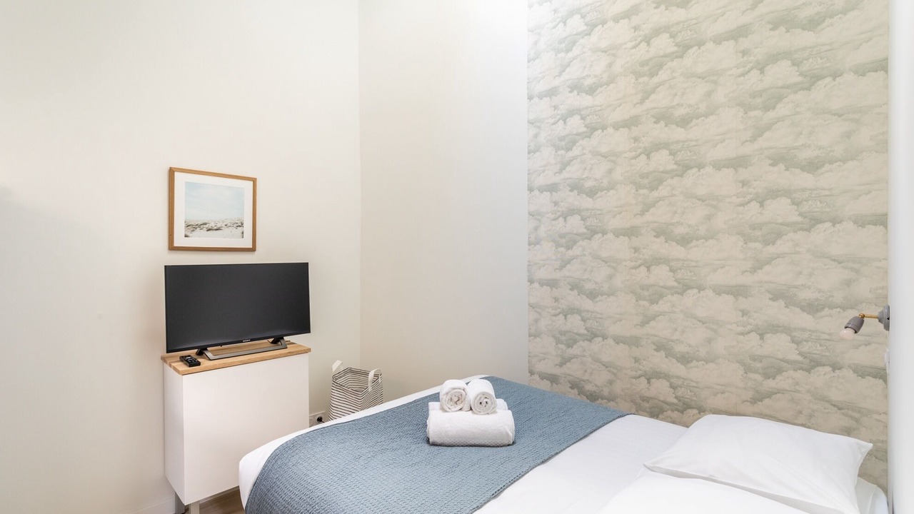 Photo of Bedroom in Centre