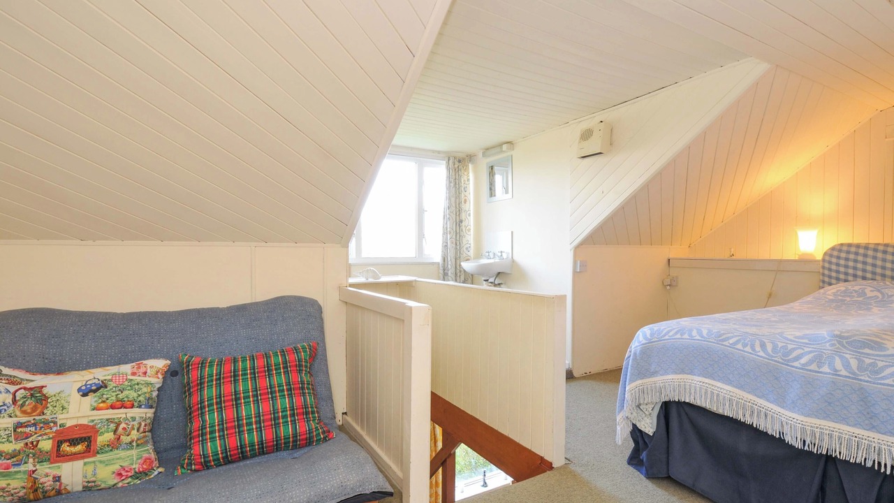 Photo of Bedroom in Rock