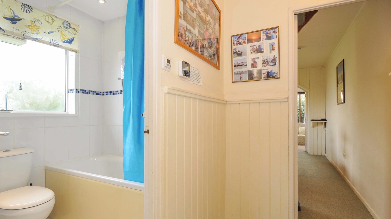 Photo of Bathroom in Rock