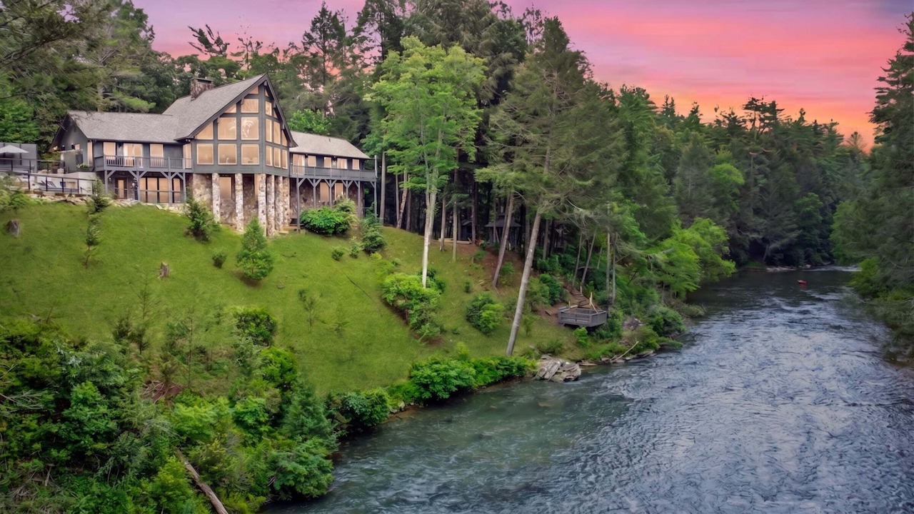 Photo of Outdoor in Blue Ridge