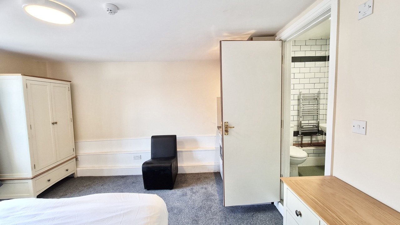 Photo of Bedroom in Ashford