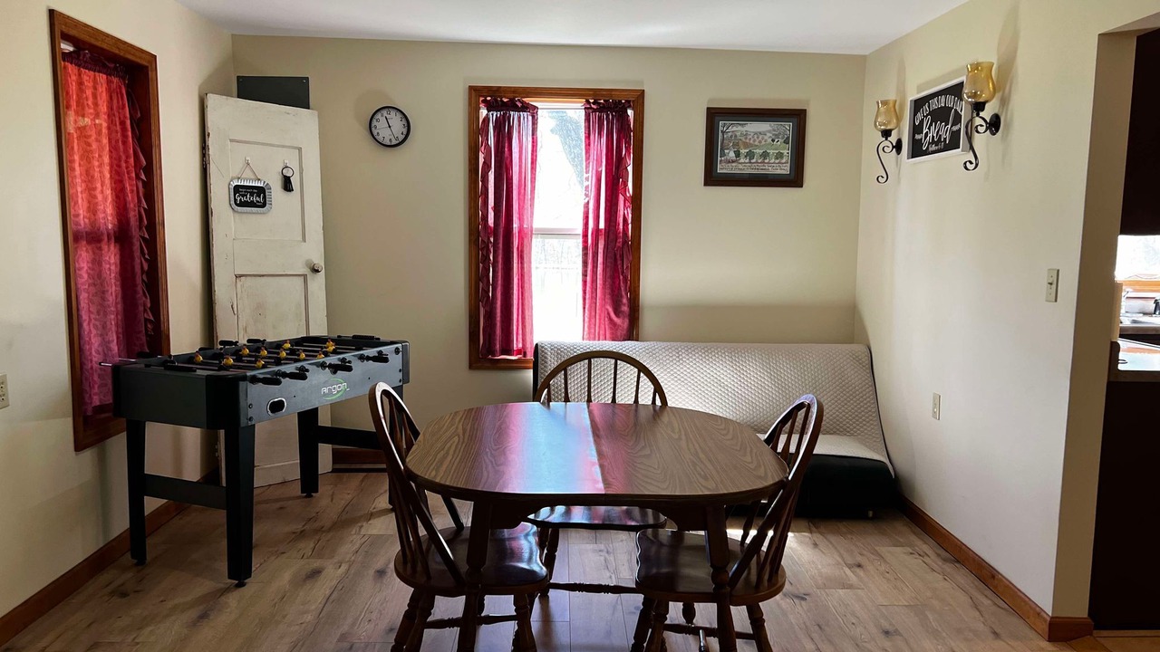 Photo of Bedroom in Vulcan