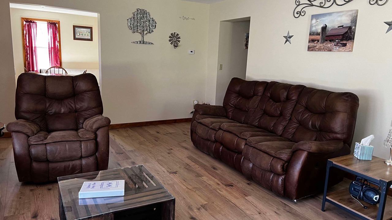 Photo of Livingroom in Vulcan