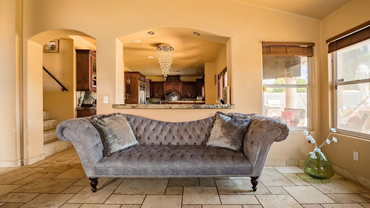 Photo of Livingroom in East Mesa