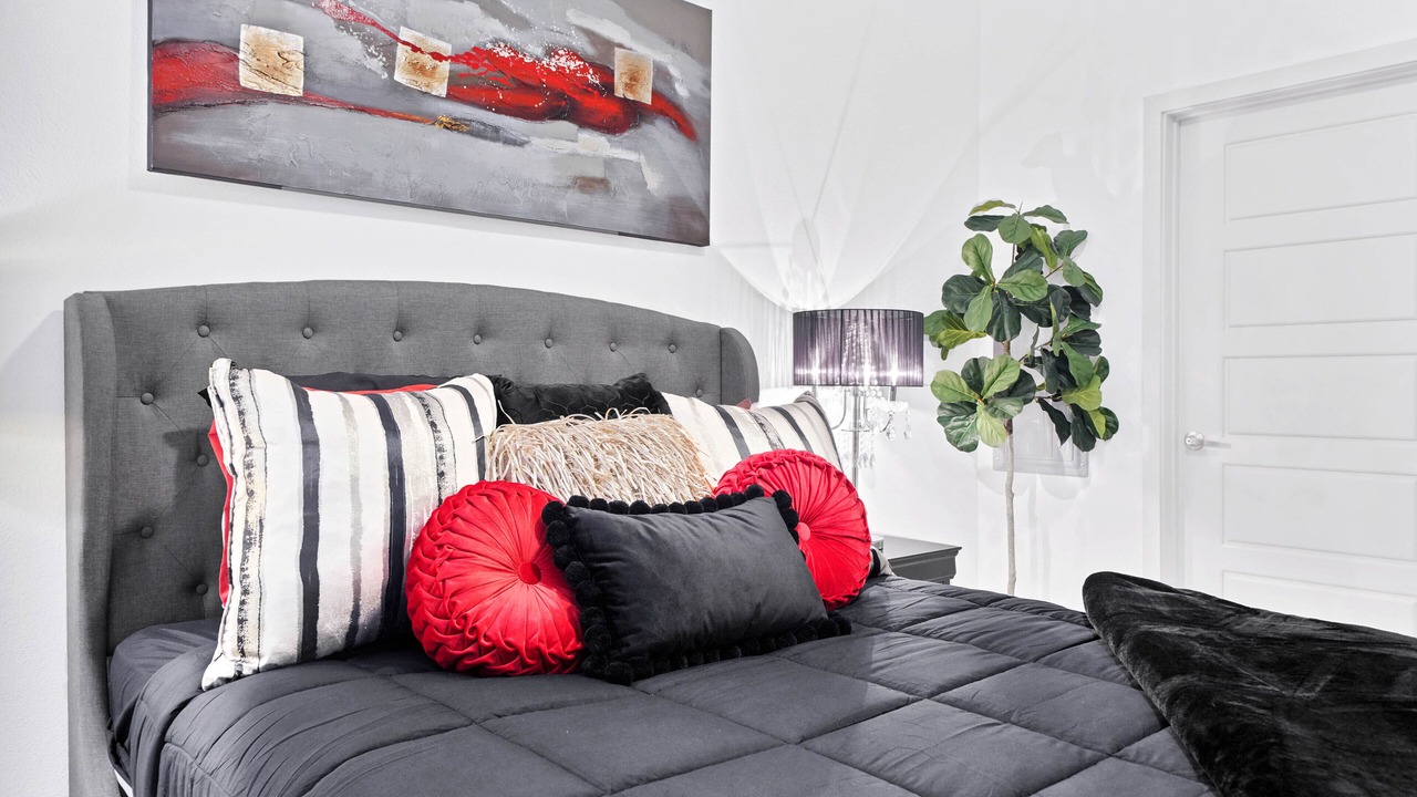 Photo of Bedroom in Greenway Plaza-Upper Kirby