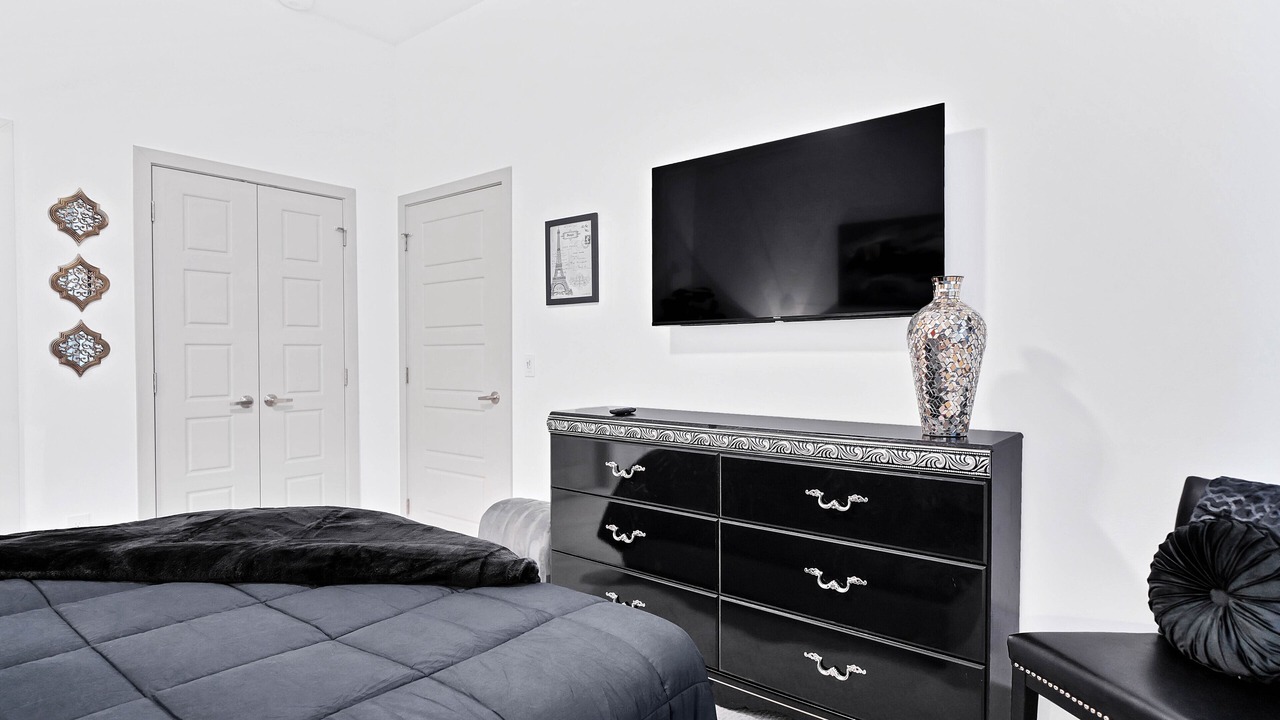 Photo of Bedroom in Greenway Plaza-Upper Kirby