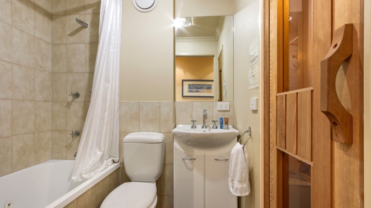 Photo of Bathroom in Hotham Heights