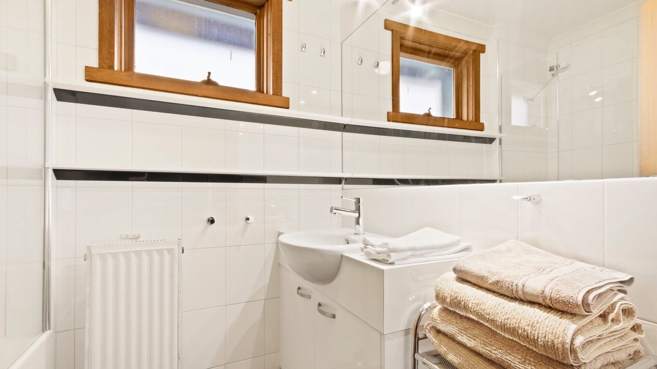 Photo of Bathroom in Hotham Heights