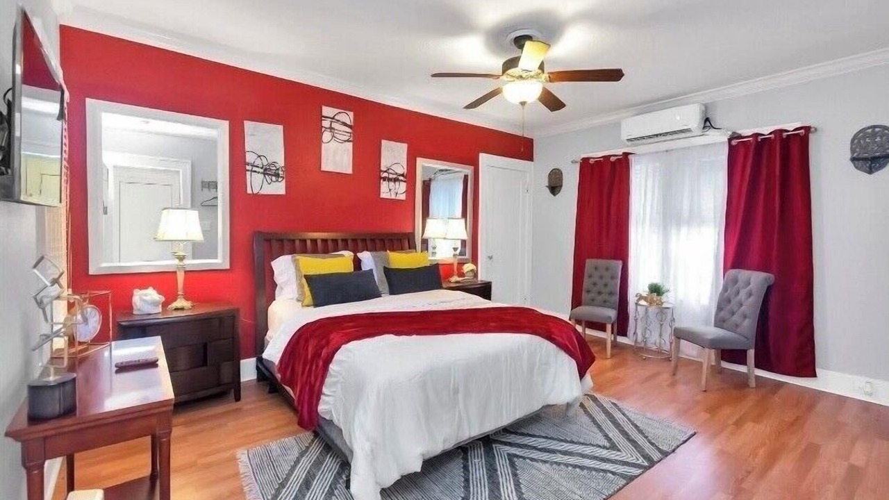 Photo of Bedroom in Central Business District
