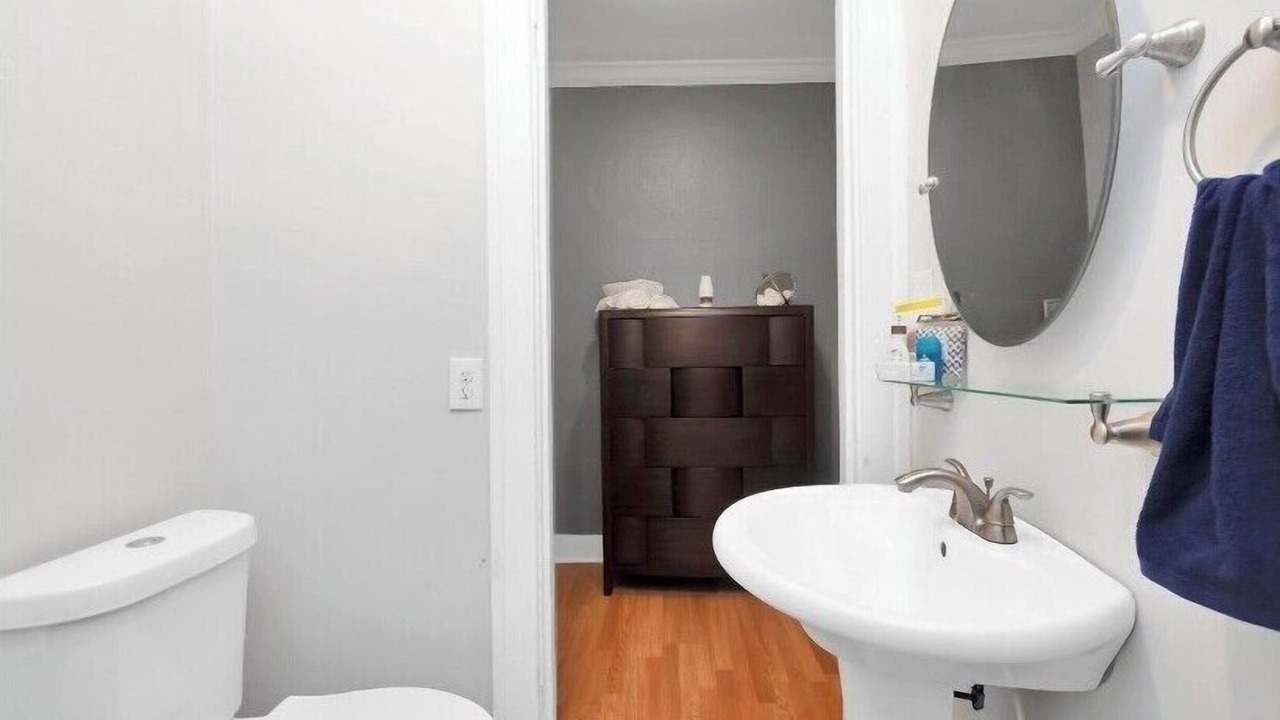 Photo of Bathroom in Central Business District