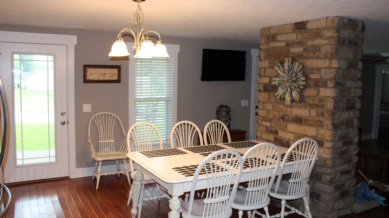 Photo of Others in Bee Spring