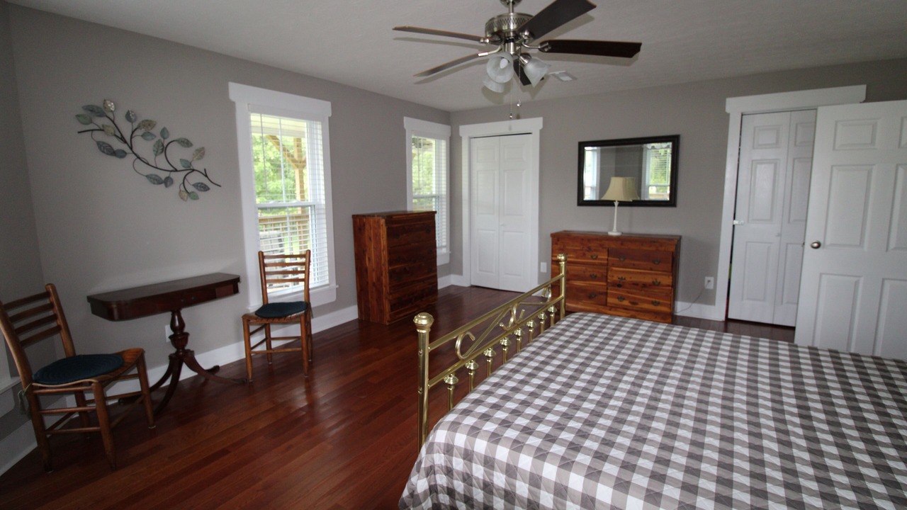 Photo of Bedroom in Bee Spring
