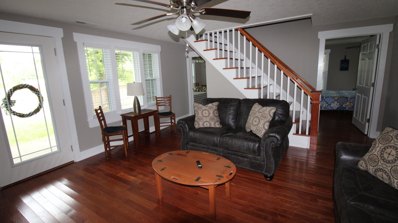 Photo of Livingroom in Bee Spring