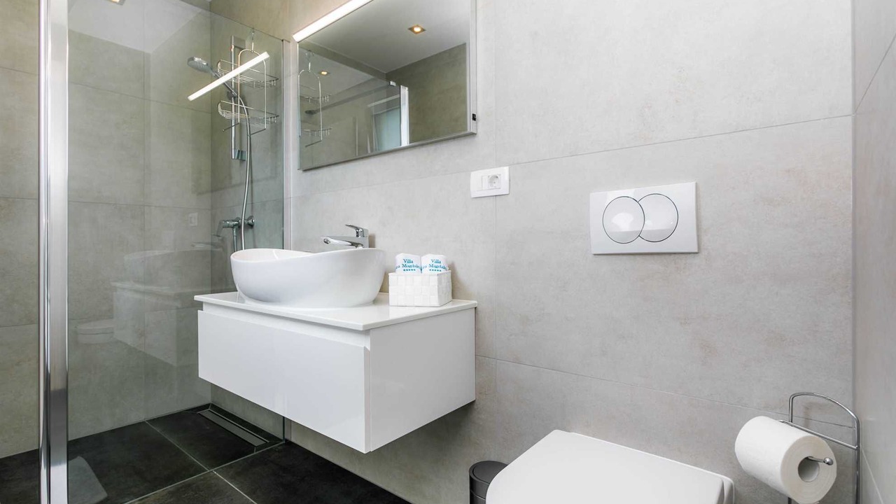 Photo of Bathroom in Malinska-Dubasnica
